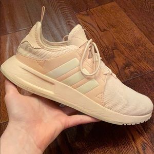 SIZE 5 WOMENS ADIDAS PINK WITH (WHITE STRIPE) SHOE